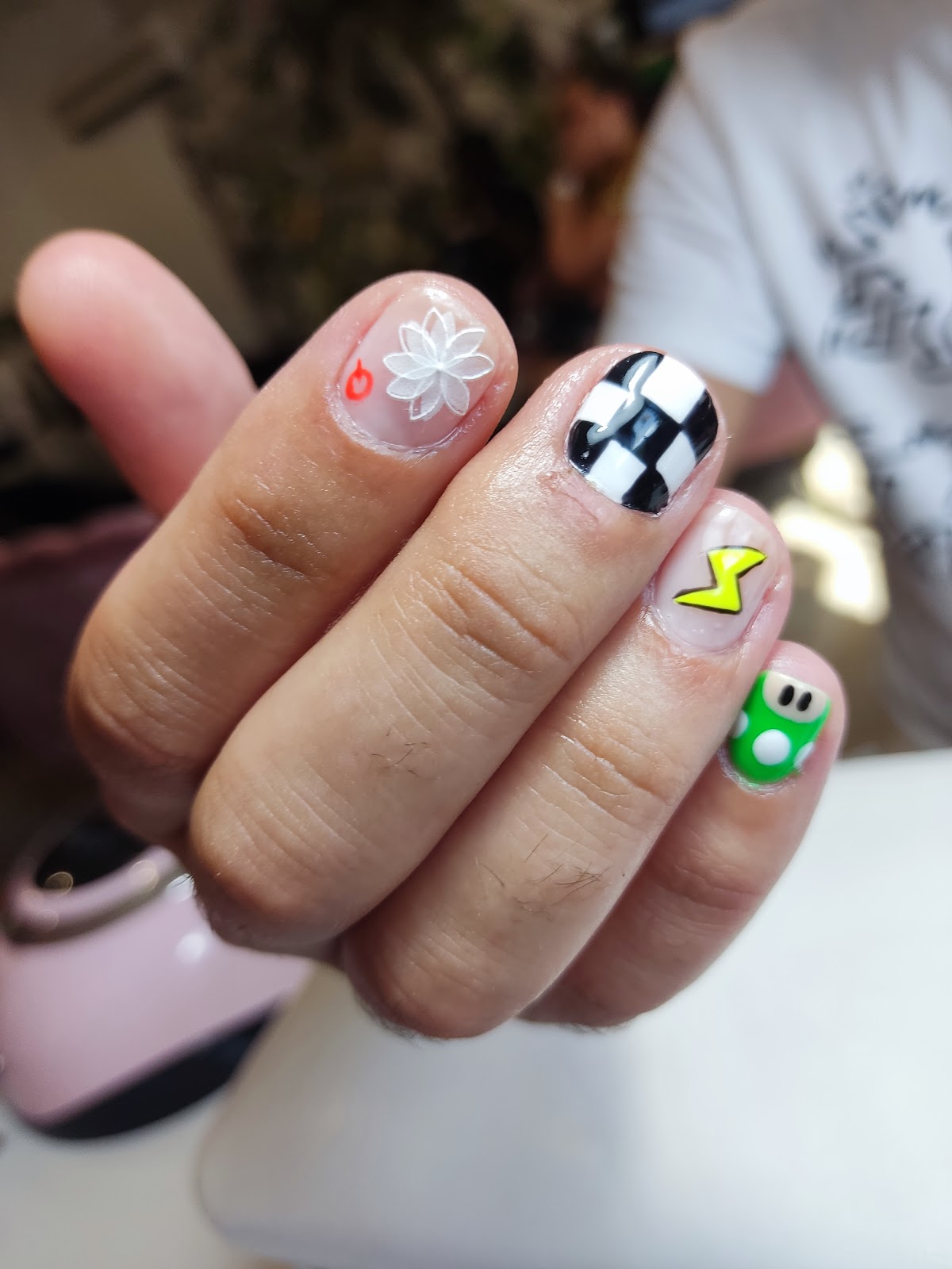 Laura Nail Studio - 6